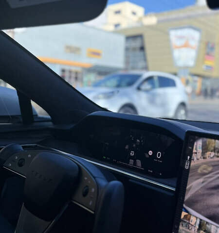 Белый Тесла Модель С, объемом двигателя 0 л и пробегом 60 тыс. км за 44990 $, фото 44 на Automoto.ua