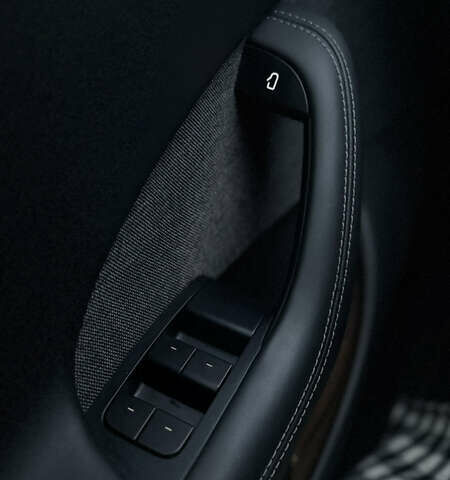 Белый Тесла Модель С, объемом двигателя 0 л и пробегом 60 тыс. км за 44990 $, фото 52 на Automoto.ua