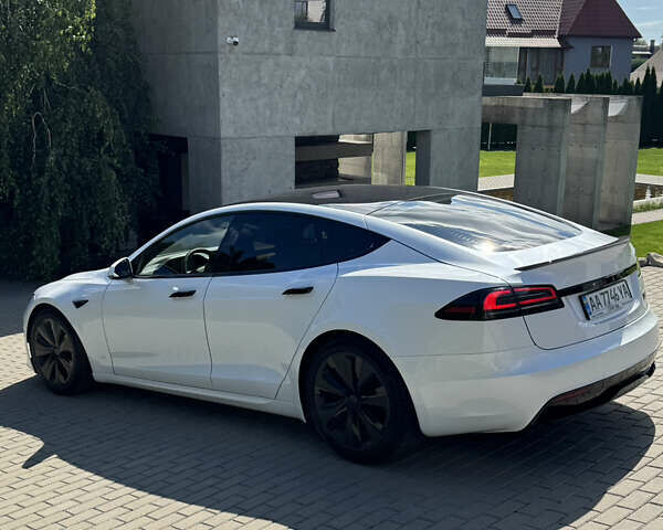 Белый Тесла Модель С, объемом двигателя 0 л и пробегом 35 тыс. км за 42400 $, фото 5 на Automoto.ua