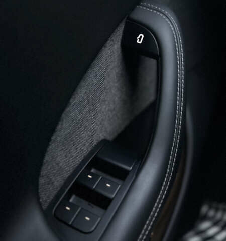 Белый Тесла Модель С, объемом двигателя 0 л и пробегом 60 тыс. км за 44990 $, фото 51 на Automoto.ua