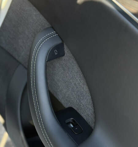 Белый Тесла Модель С, объемом двигателя 0 л и пробегом 60 тыс. км за 44990 $, фото 33 на Automoto.ua