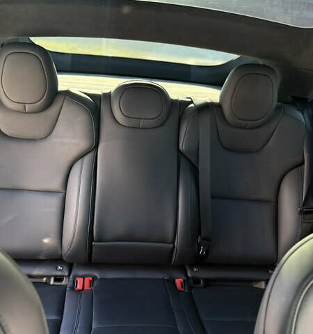 Белый Тесла Модель С, объемом двигателя 0 л и пробегом 60 тыс. км за 44990 $, фото 43 на Automoto.ua