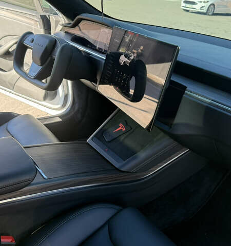 Белый Тесла Модель С, объемом двигателя 0 л и пробегом 60 тыс. км за 44990 $, фото 40 на Automoto.ua