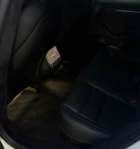 Белый Тесла Модель С, объемом двигателя 0 л и пробегом 60 тыс. км за 44990 $, фото 60 на Automoto.ua