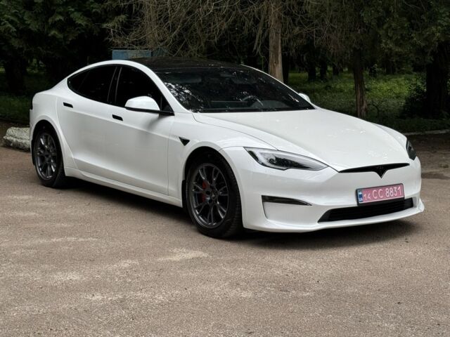 Білий Тесла Модель С, об'ємом двигуна 0 л та пробігом 25 тис. км за 47000 $, фото 6 на Automoto.ua