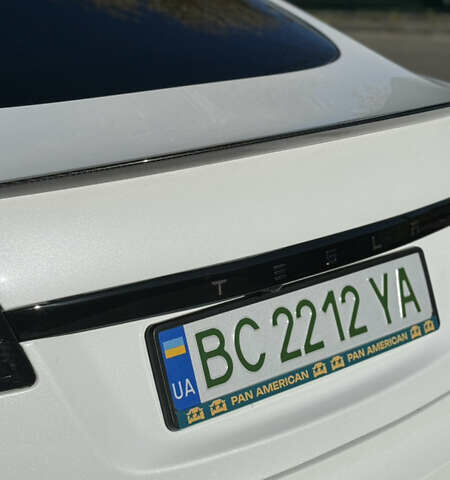 Белый Тесла Модель С, объемом двигателя 0 л и пробегом 60 тыс. км за 44990 $, фото 20 на Automoto.ua