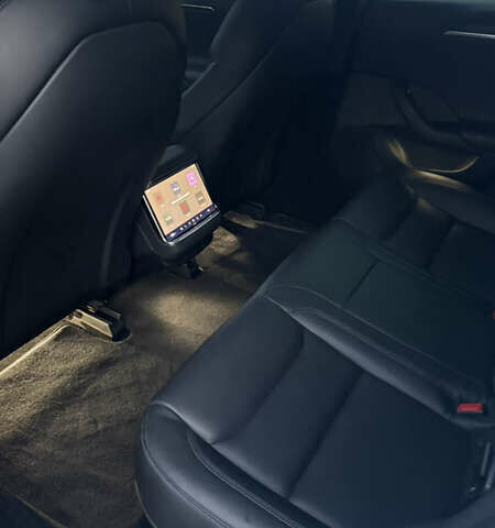 Белый Тесла Модель С, объемом двигателя 0 л и пробегом 60 тыс. км за 44990 $, фото 62 на Automoto.ua