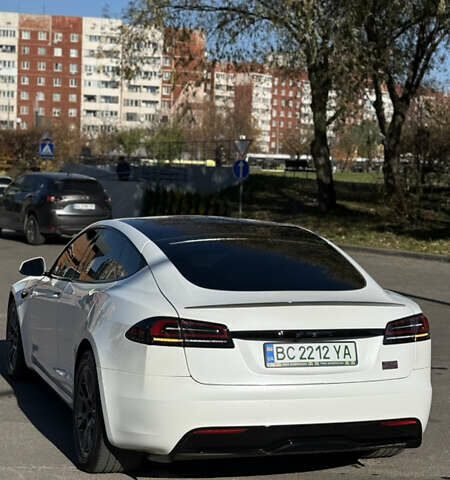 Белый Тесла Модель С, объемом двигателя 0 л и пробегом 60 тыс. км за 44990 $, фото 22 на Automoto.ua
