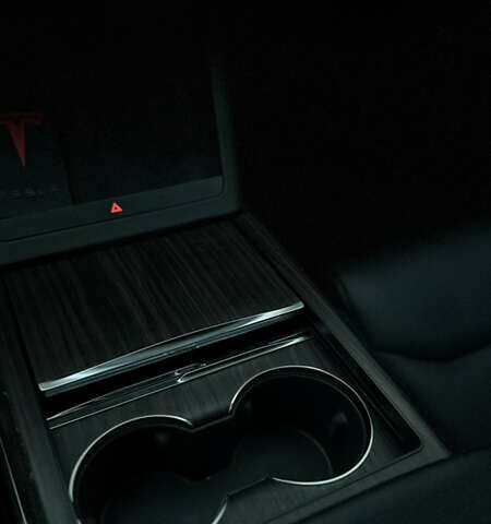 Белый Тесла Модель С, объемом двигателя 0 л и пробегом 60 тыс. км за 44990 $, фото 50 на Automoto.ua