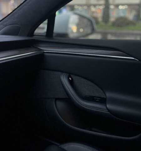 Белый Тесла Модель С, объемом двигателя 0 л и пробегом 60 тыс. км за 44990 $, фото 49 на Automoto.ua