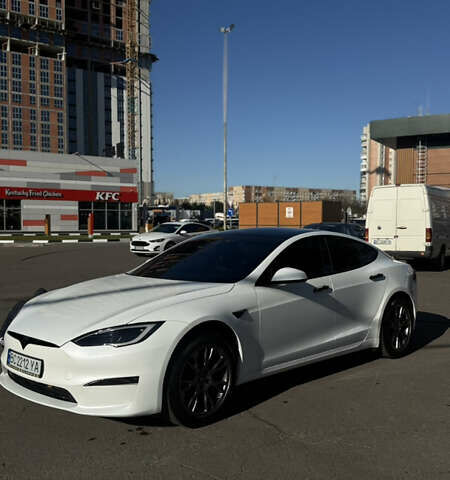 Белый Тесла Модель С, объемом двигателя 0 л и пробегом 60 тыс. км за 44990 $, фото 1 на Automoto.ua