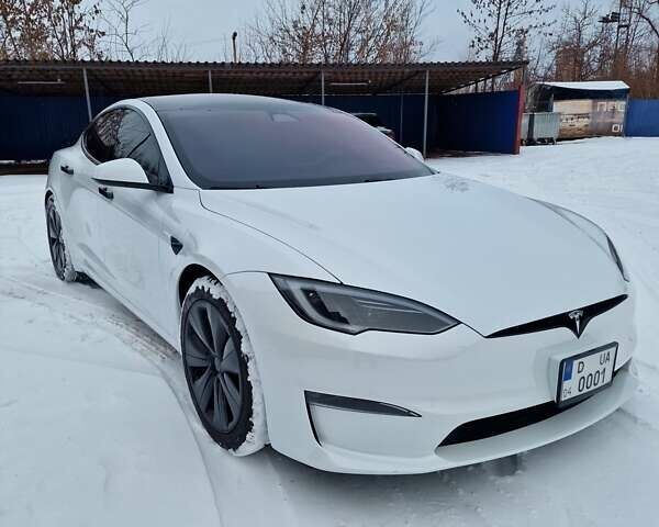 Белый Тесла Модель С, объемом двигателя 0 л и пробегом 61 тыс. км за 47500 $, фото 7 на Automoto.ua