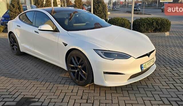 Білий Тесла Модель С, об'ємом двигуна 0 л та пробігом 21 тис. км за 49900 $, фото 10 на Automoto.ua
