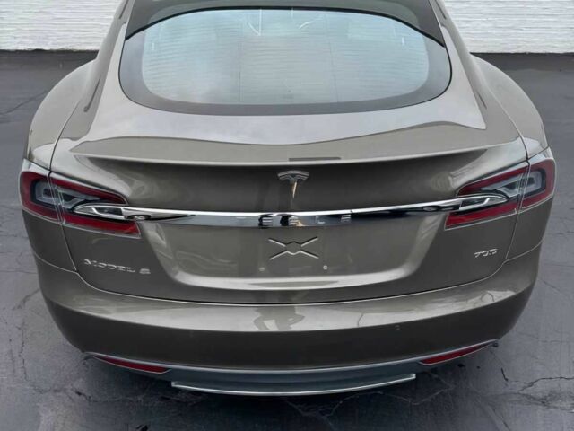 Бежевый Тесла Модель С, объемом двигателя 0 л и пробегом 80 тыс. км за 7600 $, фото 5 на Automoto.ua