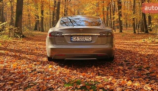 Бежевый Тесла Модель С, объемом двигателя 0 л и пробегом 170 тыс. км за 15300 $, фото 2 на Automoto.ua