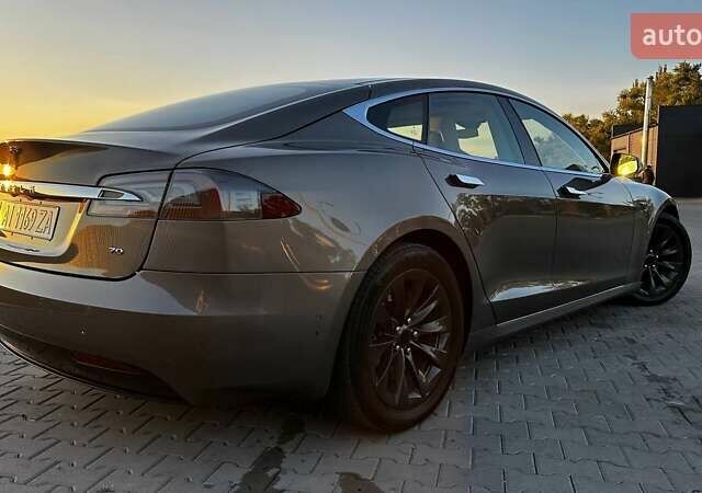 Бежевый Тесла Модель С, объемом двигателя 0 л и пробегом 230 тыс. км за 15900 $, фото 5 на Automoto.ua