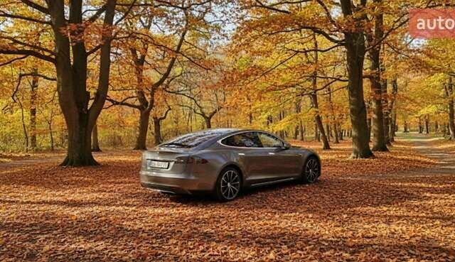 Бежевый Тесла Модель С, объемом двигателя 0 л и пробегом 170 тыс. км за 15300 $, фото 37 на Automoto.ua