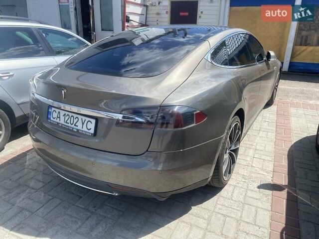 Бежевий Тесла Модель С, об'ємом двигуна 0 л та пробігом 169 тис. км за 14500 $, фото 2 на Automoto.ua