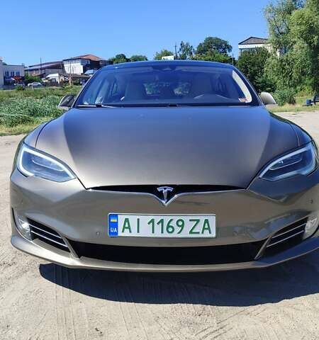 Бежевый Тесла Модель С, объемом двигателя 0 л и пробегом 245 тыс. км за 16200 $, фото 1 на Automoto.ua