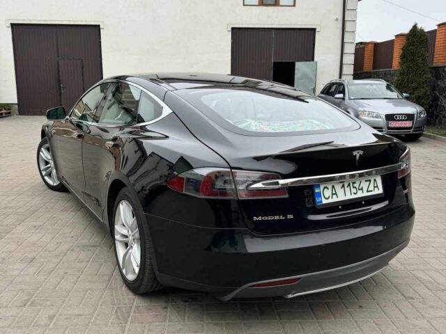 Черный Тесла Модель С, объемом двигателя 0 л и пробегом 195 тыс. км за 12500 $, фото 1 на Automoto.ua