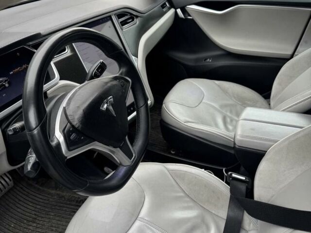 Черный Тесла Модель С, объемом двигателя 0 л и пробегом 200 тыс. км за 12500 $, фото 7 на Automoto.ua