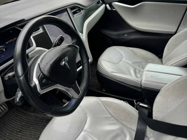 Черный Тесла Модель С, объемом двигателя 0 л и пробегом 195 тыс. км за 12500 $, фото 5 на Automoto.ua