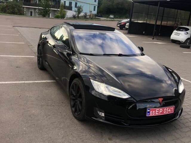 Чорний Тесла Модель С, об'ємом двигуна 0 л та пробігом 180 тис. км за 13599 $, фото 1 на Automoto.ua