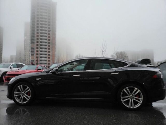 Черный Тесла Модель С, объемом двигателя 0 л и пробегом 120 тыс. км за 13900 $, фото 7 на Automoto.ua