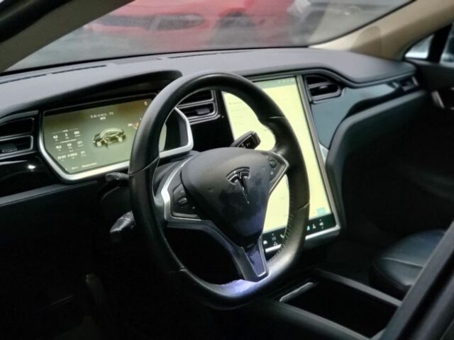 Черный Тесла Модель С, объемом двигателя 0 л и пробегом 120 тыс. км за 13900 $, фото 8 на Automoto.ua