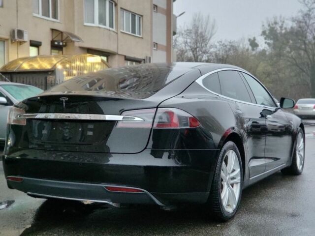 Черный Тесла Модель С, объемом двигателя 0 л и пробегом 120 тыс. км за 13900 $, фото 4 на Automoto.ua