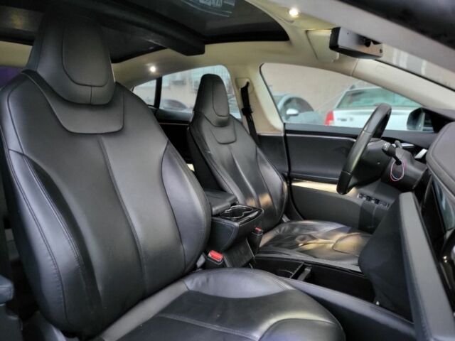 Черный Тесла Модель С, объемом двигателя 0 л и пробегом 120 тыс. км за 13900 $, фото 13 на Automoto.ua