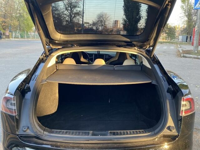 Чорний Тесла Модель С, об'ємом двигуна 0 л та пробігом 240 тис. км за 15300 $, фото 7 на Automoto.ua