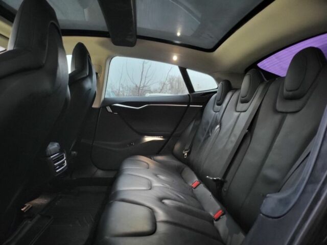 Черный Тесла Модель С, объемом двигателя 0 л и пробегом 120 тыс. км за 13900 $, фото 14 на Automoto.ua