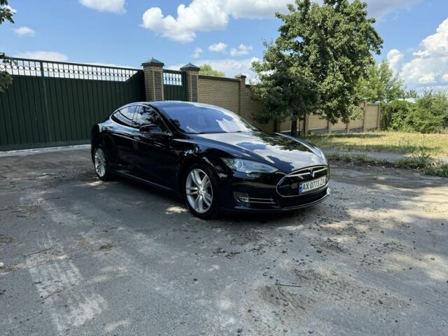 Чорний Тесла Модель С, об'ємом двигуна 0 л та пробігом 100 тис. км за 15000 $, фото 1 на Automoto.ua