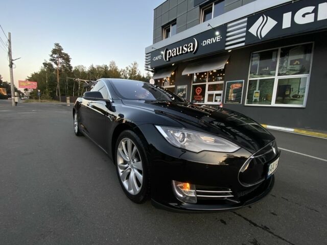Черный Тесла Модель С, объемом двигателя 0 л и пробегом 159 тыс. км за 14500 $, фото 2 на Automoto.ua