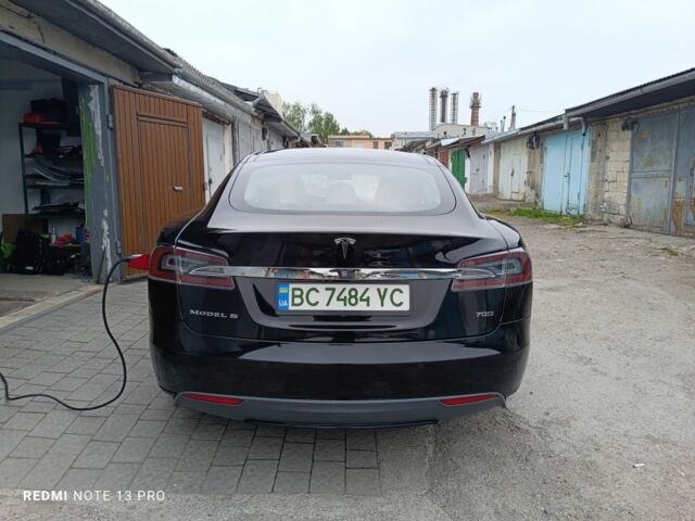 Черный Тесла Модель С, объемом двигателя 0 л и пробегом 163 тыс. км за 12800 $, фото 4 на Automoto.ua