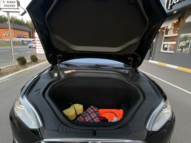 Черный Тесла Модель С, объемом двигателя 0 л и пробегом 159 тыс. км за 14500 $, фото 6 на Automoto.ua