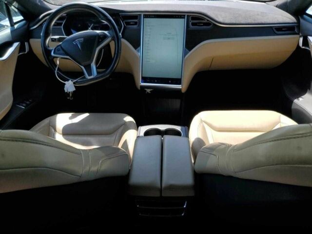 Чорний Тесла Модель С, об'ємом двигуна 0 л та пробігом 91 тис. км за 2300 $, фото 7 на Automoto.ua