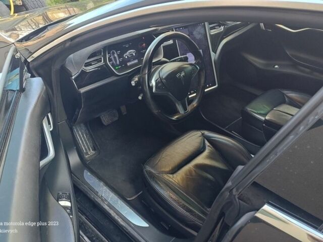 Чорний Тесла Модель С, об'ємом двигуна 0 л та пробігом 150 тис. км за 13730 $, фото 3 на Automoto.ua