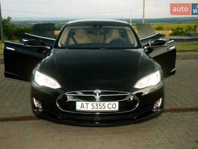 Черный Тесла Модель С, объемом двигателя 0 л и пробегом 170 тыс. км за 19999 $, фото 40 на Automoto.ua