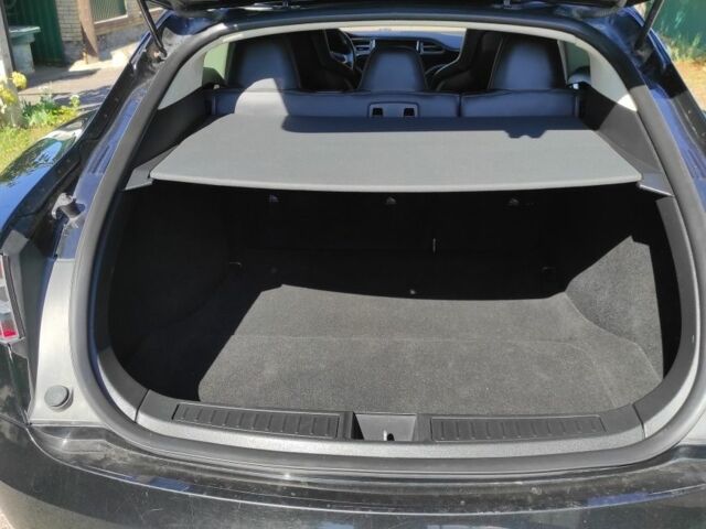 Черный Тесла Модель С, объемом двигателя 0 л и пробегом 155 тыс. км за 15500 $, фото 6 на Automoto.ua