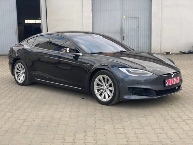 Чорний Тесла Модель С, об'ємом двигуна 0 л та пробігом 302 тис. км за 10500 $, фото 4 на Automoto.ua