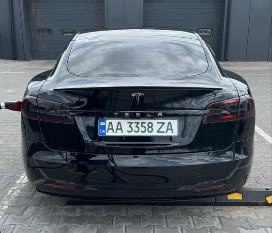 Черный Тесла Модель С, объемом двигателя 0 л и пробегом 260 тыс. км за 17000 $, фото 4 на Automoto.ua