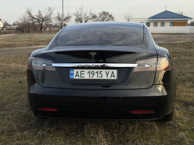 Чорний Тесла Модель С, об'ємом двигуна 0 л та пробігом 66 тис. км за 15999 $, фото 6 на Automoto.ua