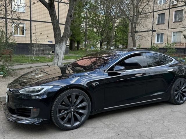 Черный Тесла Модель С, объемом двигателя 0 л и пробегом 260 тыс. км за 17500 $, фото 5 на Automoto.ua