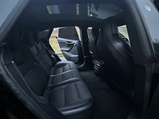 Чорний Тесла Модель С, об'ємом двигуна 0 л та пробігом 99 тис. км за 20500 $, фото 5 на Automoto.ua