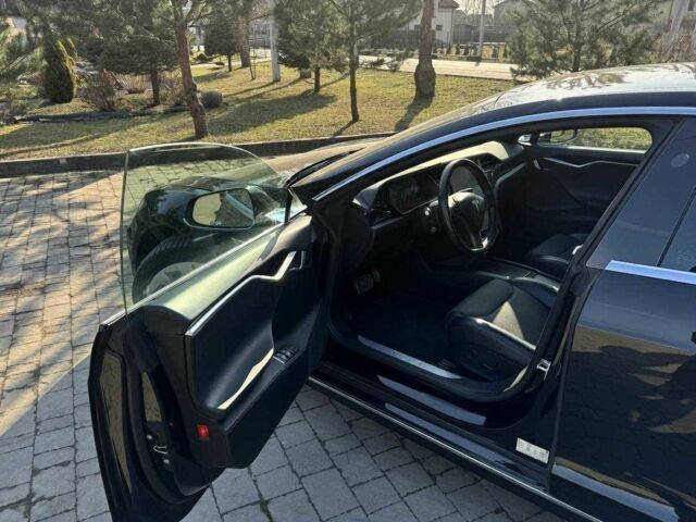 Чорний Тесла Модель С, об'ємом двигуна 0 л та пробігом 99 тис. км за 17200 $, фото 7 на Automoto.ua