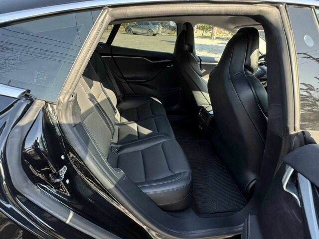 Чорний Тесла Модель С, об'ємом двигуна 0 л та пробігом 99 тис. км за 17200 $, фото 8 на Automoto.ua