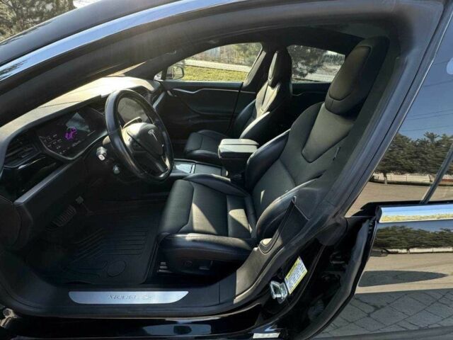 Чорний Тесла Модель С, об'ємом двигуна 0 л та пробігом 99 тис. км за 17200 $, фото 9 на Automoto.ua