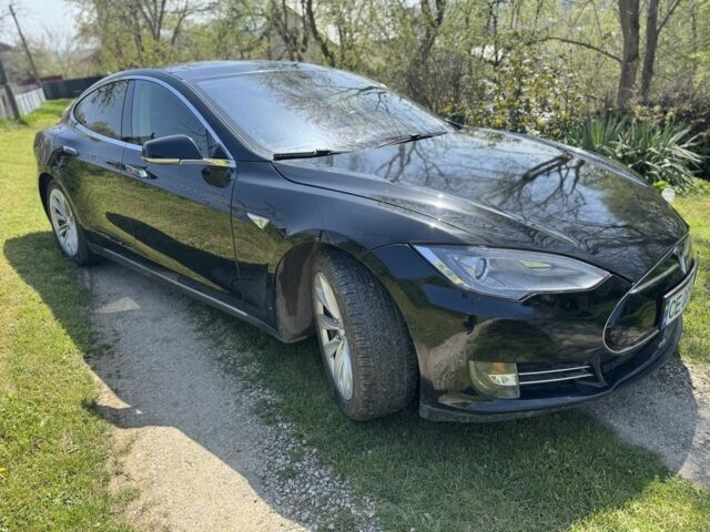 Черный Тесла Модель С, объемом двигателя 0 л и пробегом 145 тыс. км за 12000 $, фото 1 на Automoto.ua